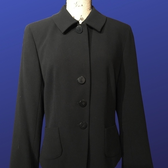 Josephine Chaus Jackets & Blazers - 𝅺josephine CHAUS Career BLAZER/JACKET, Black, Pre-owned, Women’s Size 8